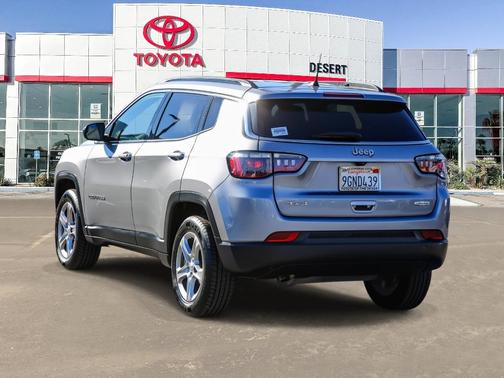 2023 Jeep Compass Latitude