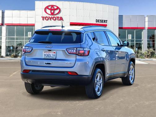 2023 Jeep Compass Latitude