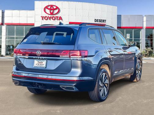 2024 Volkswagen Atlas 2.0T SE w/Technology