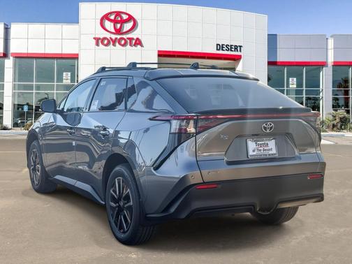 Metal 2026 Toyota bZ XLE PLUS