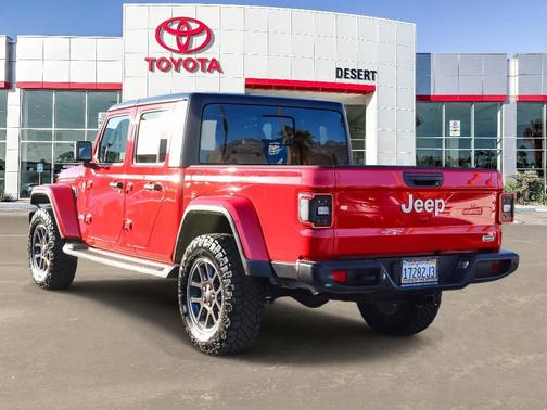 2021 Jeep Gladiator Overland