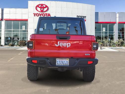 2021 Jeep Gladiator Overland