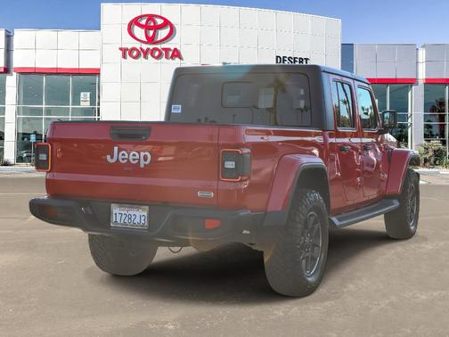 2021 Jeep Gladiator Overland