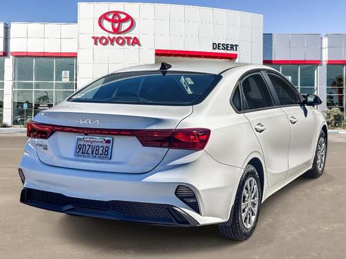 Clear White 2023 Kia Forte LX