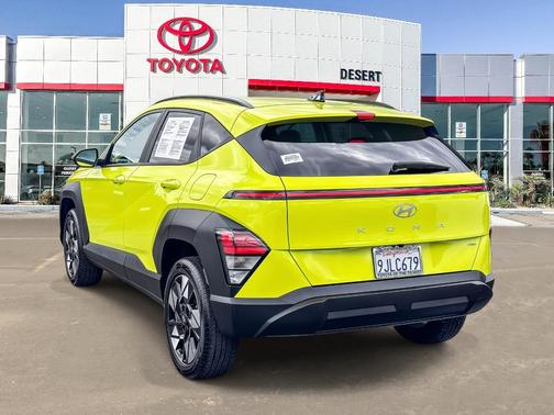 2024 Hyundai KONA SEL