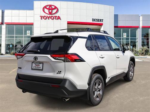 2025 Toyota RAV4 Hybrid LE