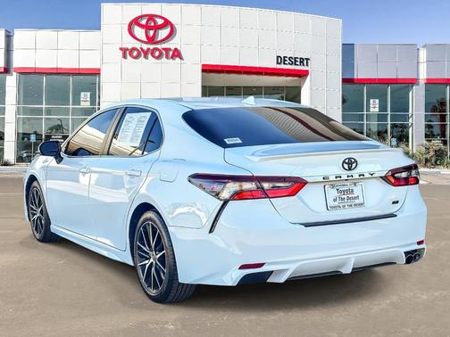 2023 Toyota Camry SE