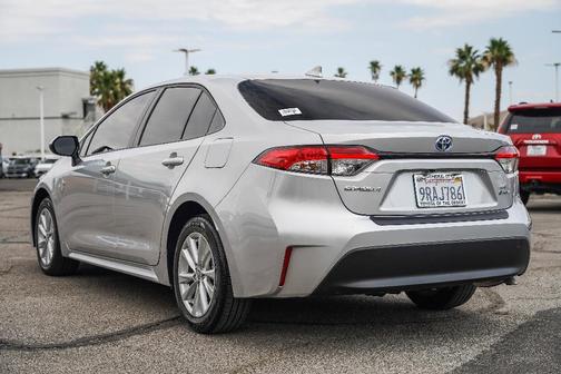 2025 Toyota Corolla Hybrid LE