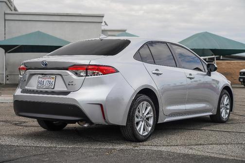 2025 Toyota Corolla Hybrid LE