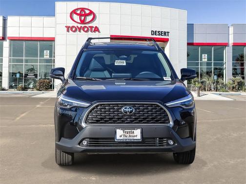 2025 Toyota Corolla Cross XLE