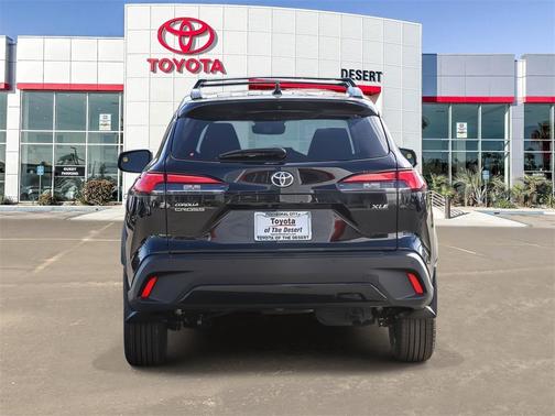 2025 Toyota Corolla Cross XLE