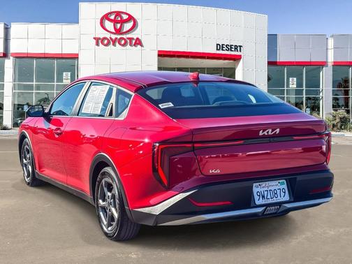 Currant Red 2025 Kia K4