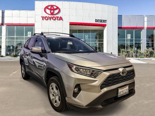2020 Toyota RAV4 XLE