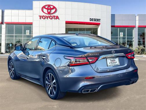 2023 Nissan Maxima SV