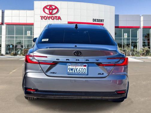 Metal 2025 Toyota Camry XLE