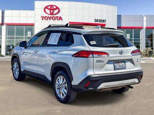 Wind Chill Pearl 2022 Toyota Corolla Cross LE