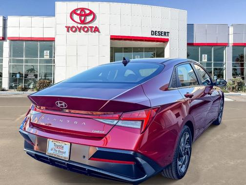 2024 Hyundai ELANTRA Limited