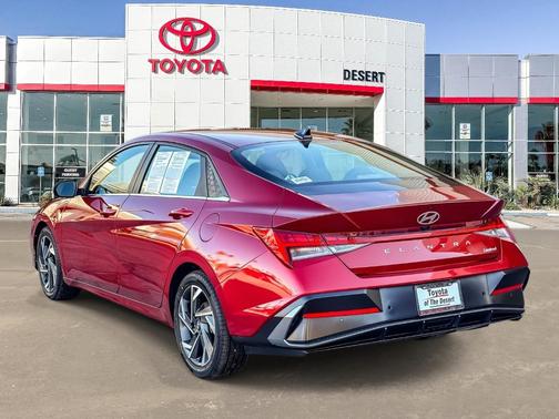 2024 Hyundai ELANTRA Limited