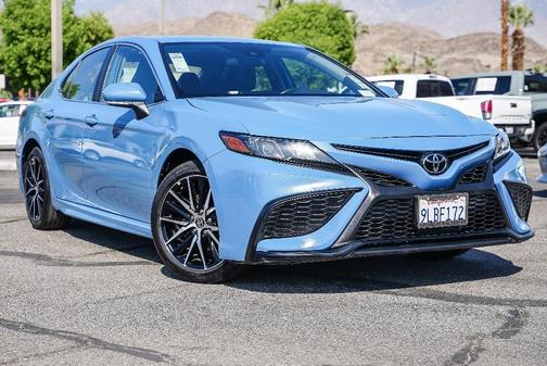 2024 Toyota Camry SE