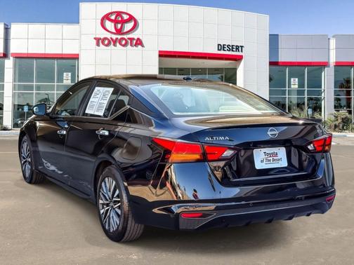 Super Black 2024 Nissan Altima 2.5 SV