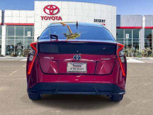 2018 Toyota Prius Three Touring