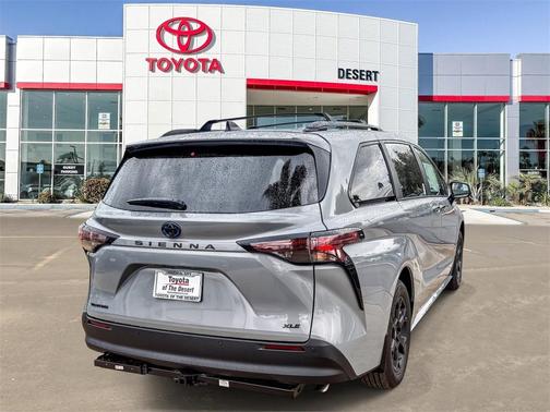 2025 Toyota Sienna Woodland Edition