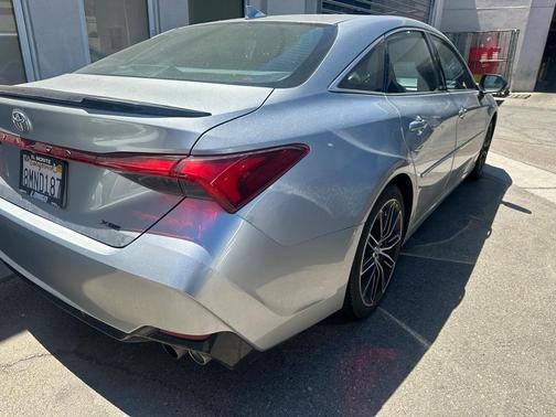 2019 Toyota Avalon XSE
