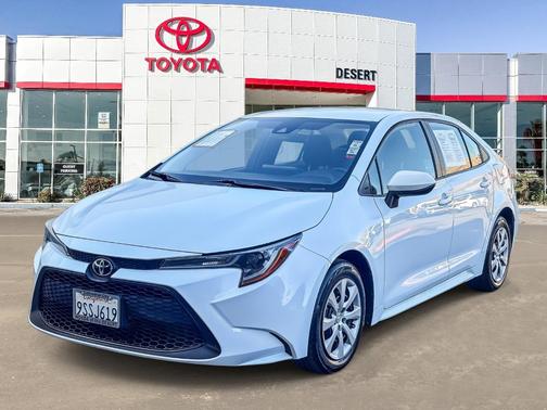 White 2022 Toyota Corolla LE