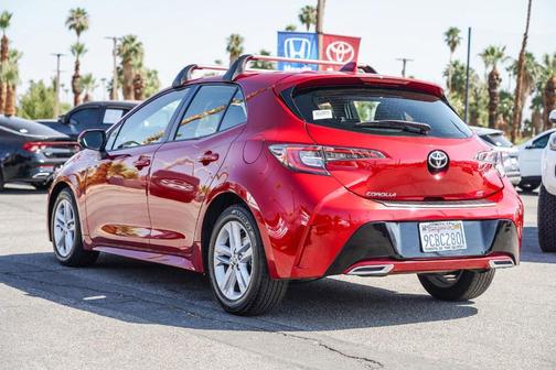 2022 Toyota Corolla Hatchback SE
