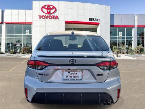 Wind Chill Pearl / Midnight Black Metallic 2026 Toyota Corolla XSE