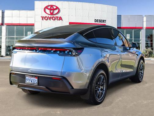 2026 Tesla Model Y Long Range