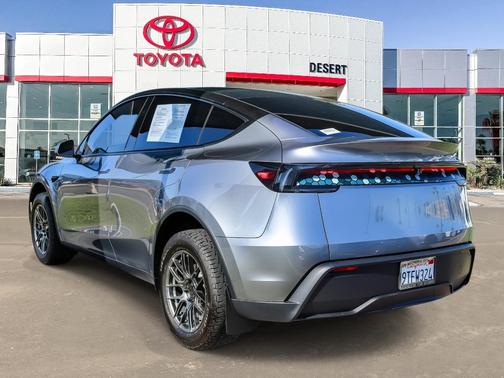 2026 Tesla Model Y Long Range