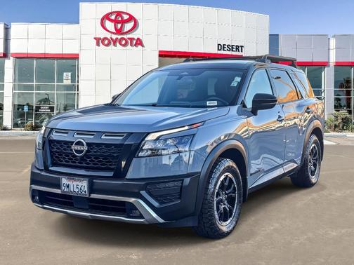 2t Gry Blk Roof 2024 Nissan Pathfinder Rock Creek