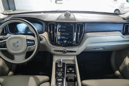 2018 Volvo XC60 Recharge Plug-In Hybrid T8 Inscription