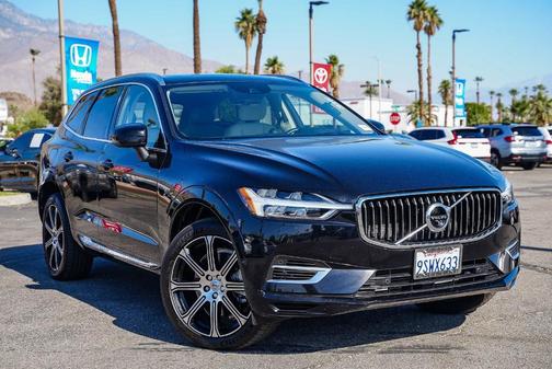 2018 Volvo XC60 Recharge Plug-In Hybrid T8 Inscription