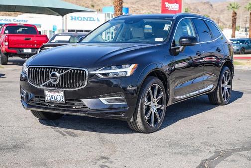 2018 Volvo XC60 Recharge Plug-In Hybrid T8 Inscription
