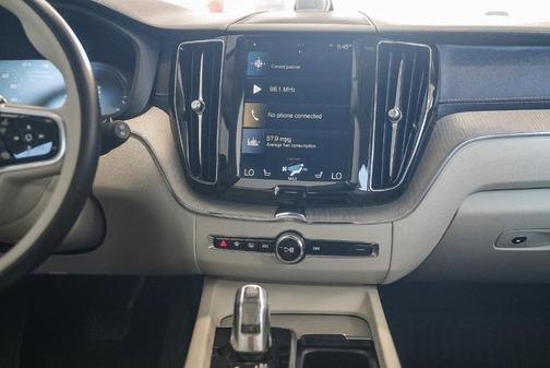 2018 Volvo XC60 Recharge Plug-In Hybrid T8 Inscription