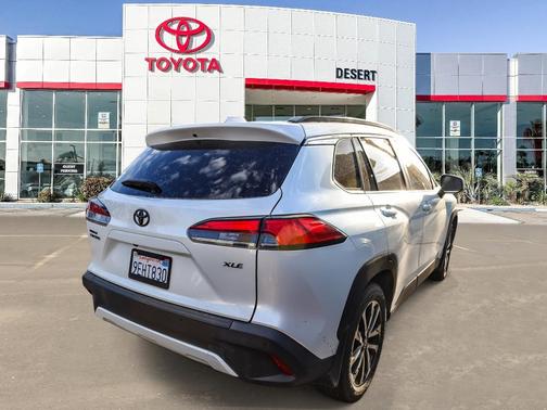 2022 Toyota Corolla Cross XLE