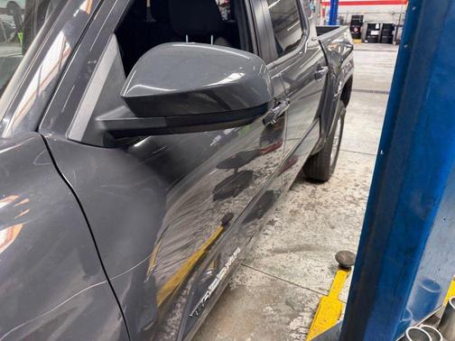 UNDERGROUND 2024 Toyota Tacoma SR5
