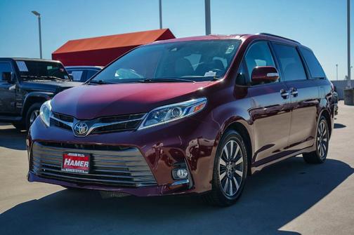 2020 Toyota Sienna Limited Premium