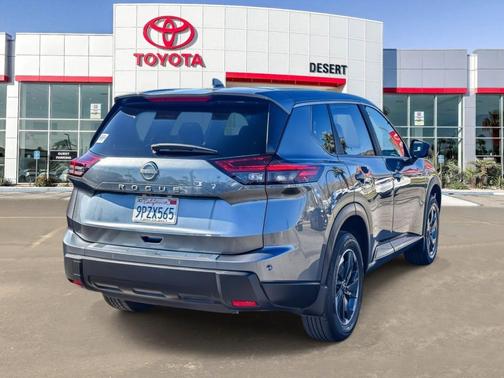 Gun Metallic 2025 Nissan Rogue SV