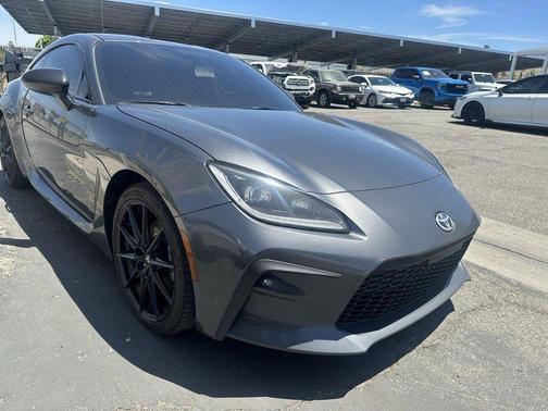 2024 Toyota GR86 Premium