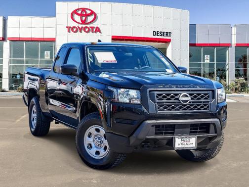 2023 Nissan Frontier S