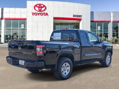 2023 Nissan Frontier S