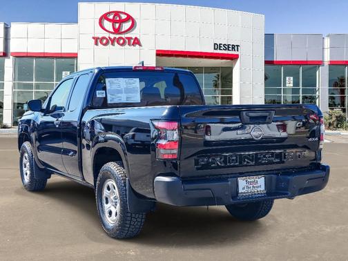 2023 Nissan Frontier S