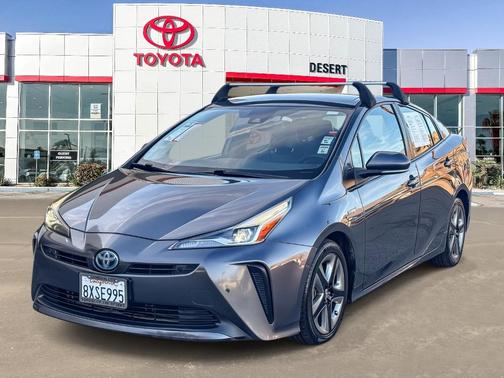 2021 Toyota Prius XLE