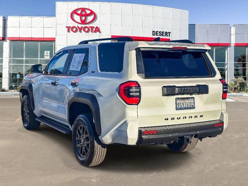 2025 Toyota 4Runner SR5