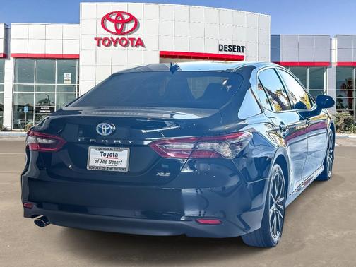 2024 Toyota Camry Hybrid XLE