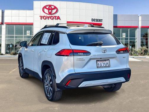 Pearl 2023 Toyota Corolla Cross XLE