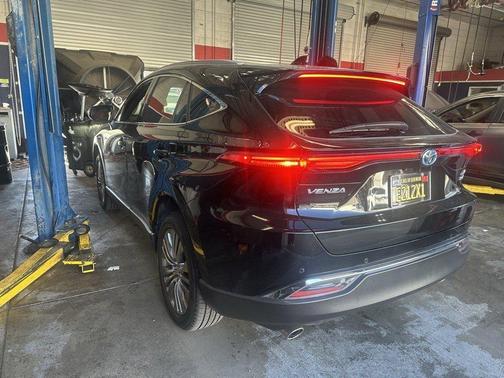 2022 Toyota Venza XLE